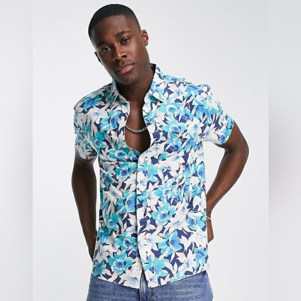 American Eagle 32s textured flowers pattern short sleeve shirt